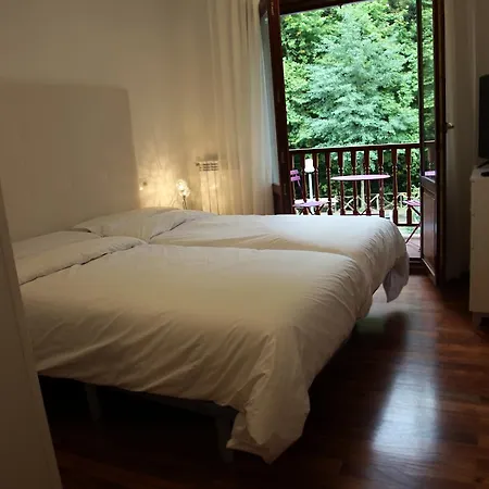 Txikierdi Alde Auto Check-in 3* Oiartzun