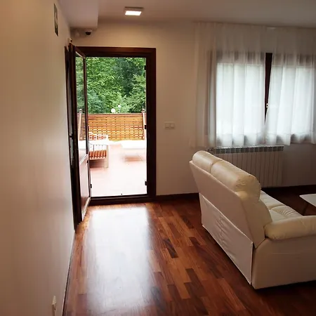 Txikierdi Alde Auto Check-in 3* Oiartzun