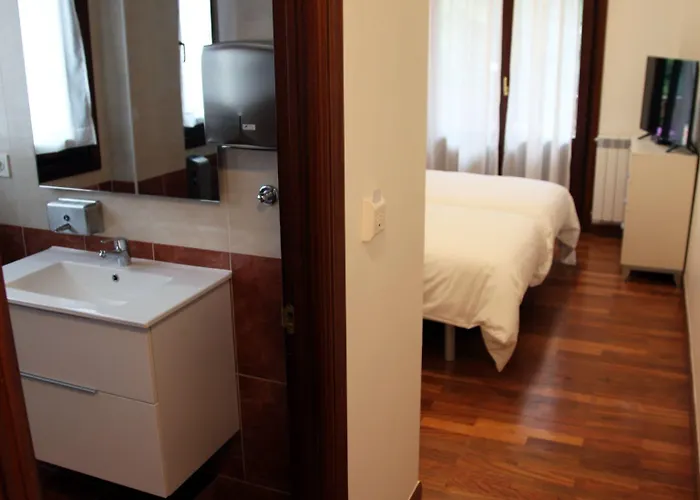 Txikierdi Alde Auto Check-in Hotel Oiartzun